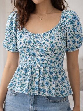 Blue Floral Puff-Sleeve Peplum Blouse - Scoop Neck